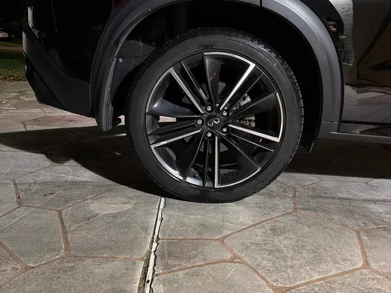 SUV alloy wheel tire service in Plantation